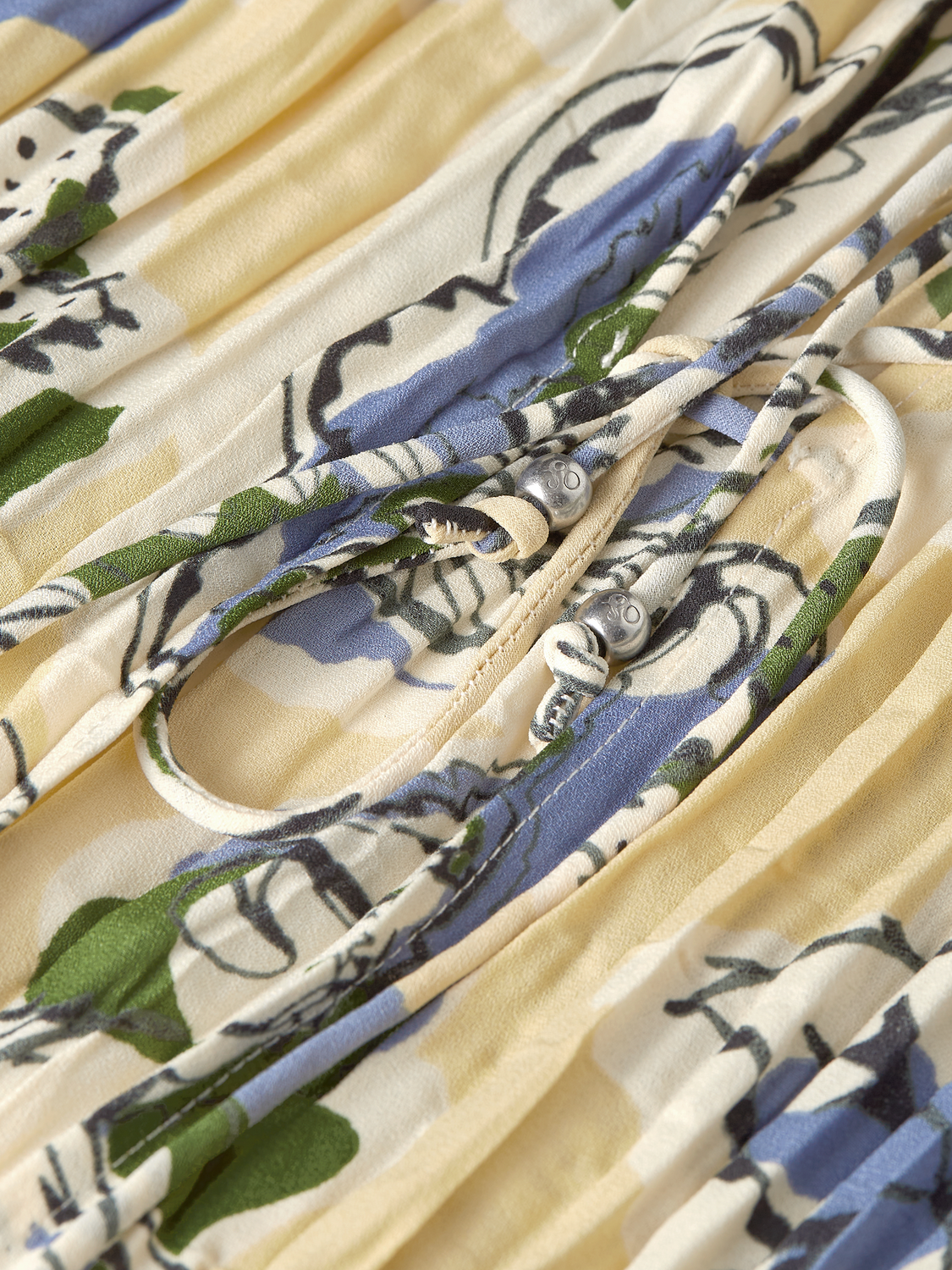 Printed pleat top