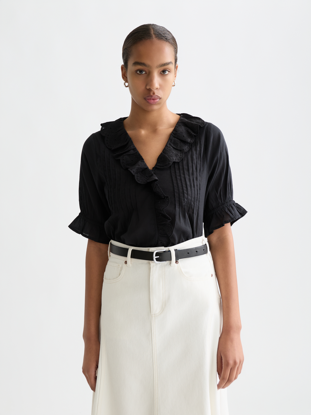 Embroidered short sleeve