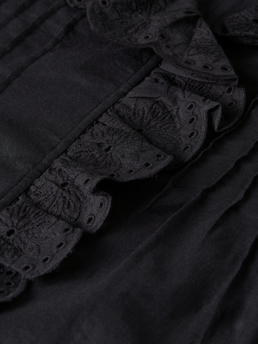 Embroidered short sleeve