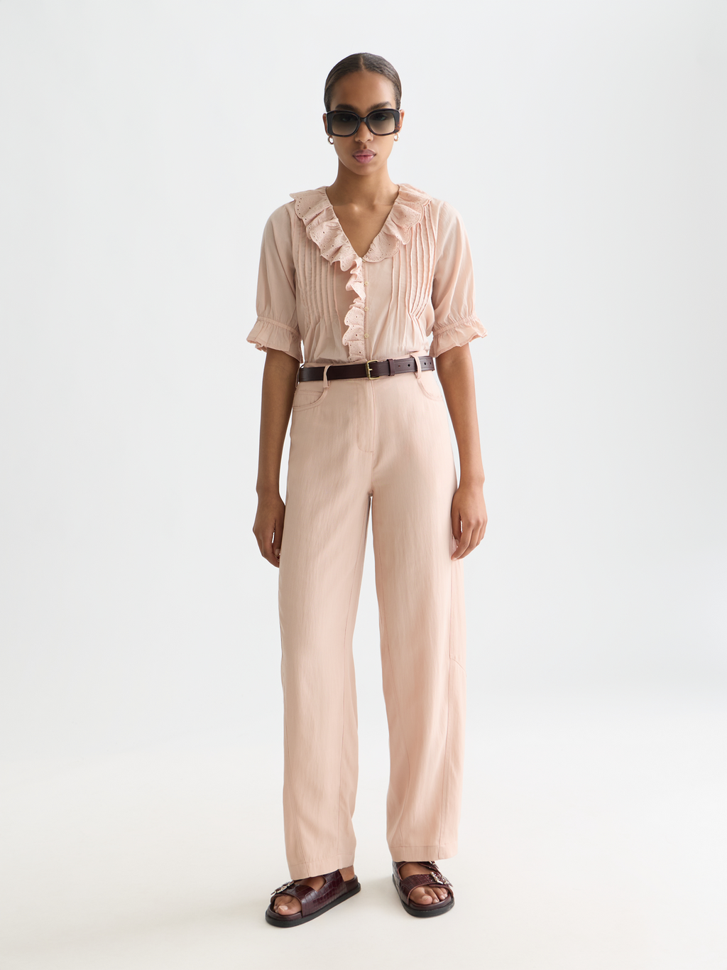 Embroidered short sleeve
