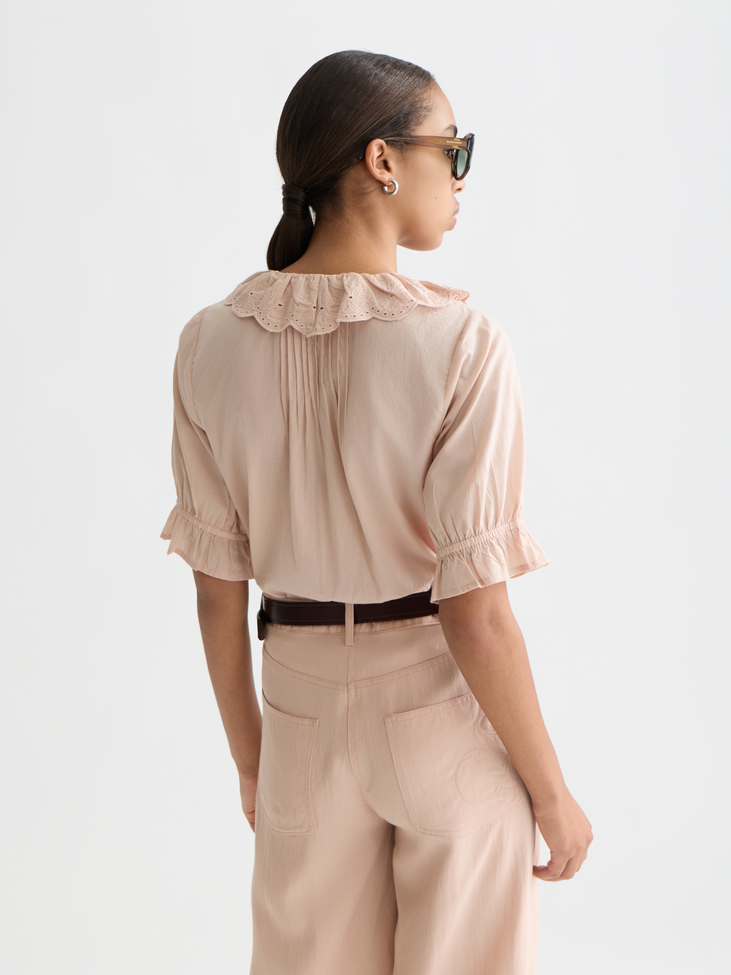 Embroidered short sleeve