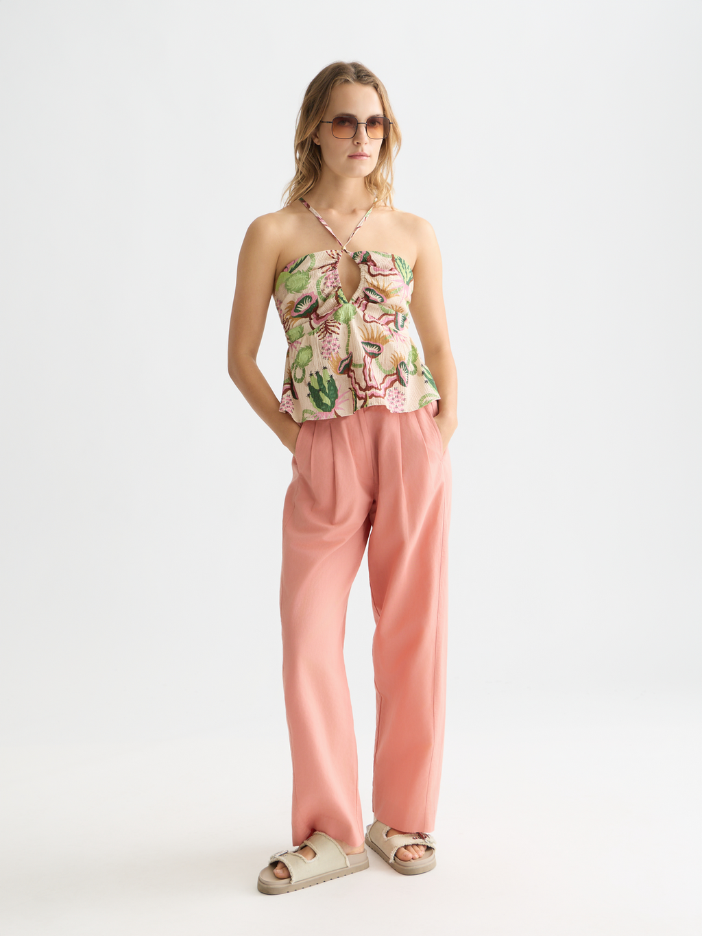 Cotton seersucker keyhole halter top