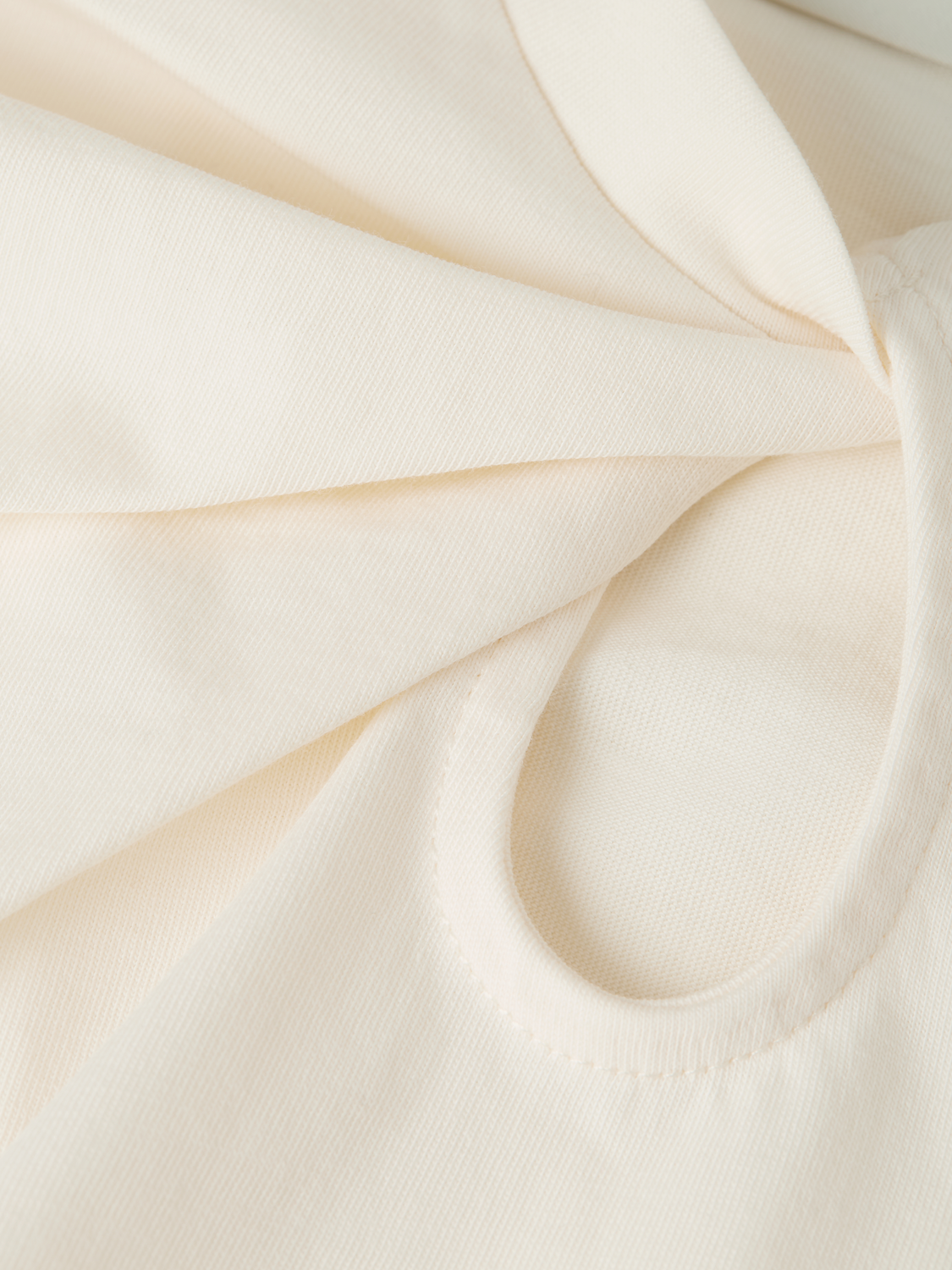 Twisted neckline T-shirt