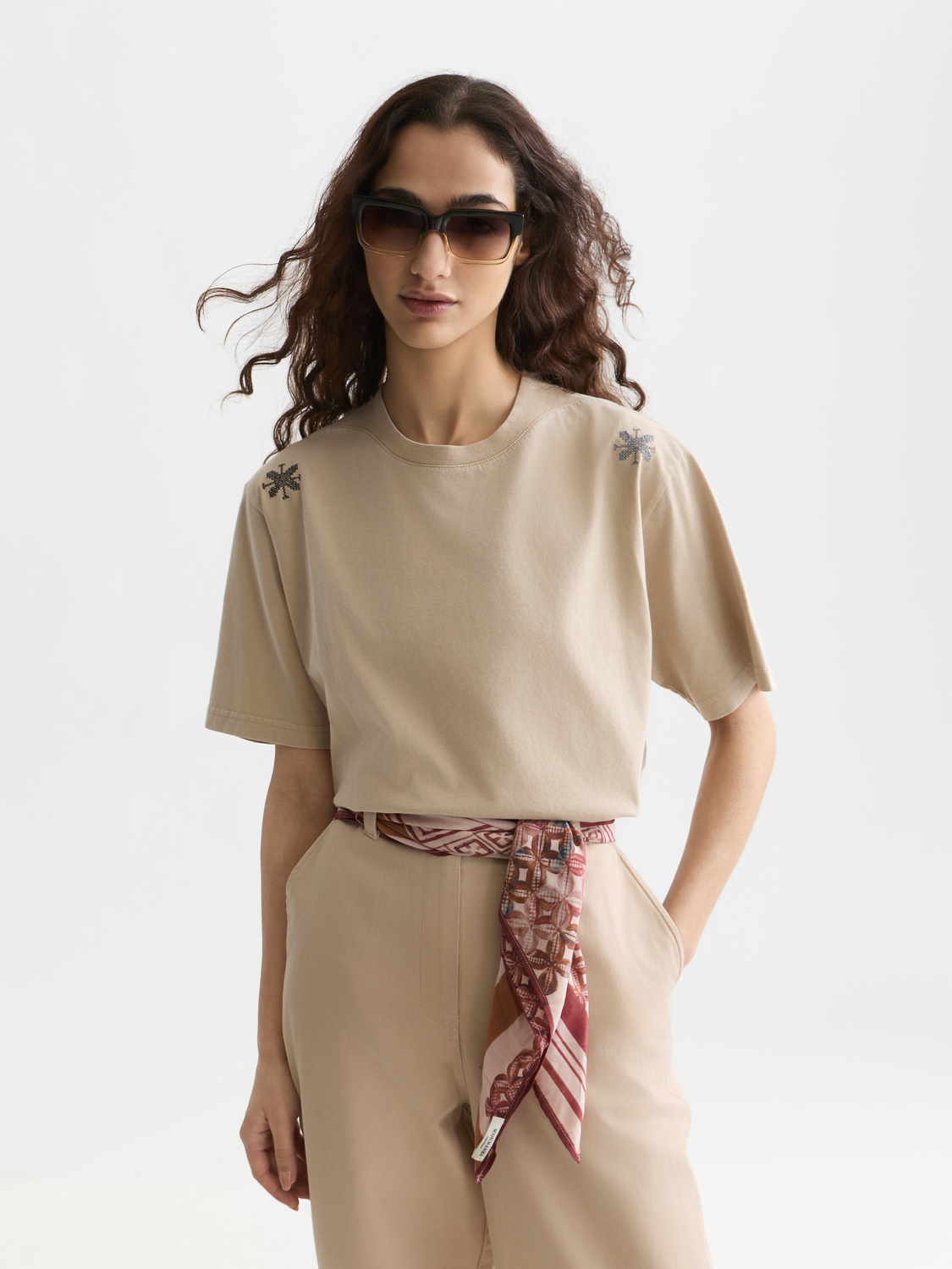 Embroidered washed loose t-shirt