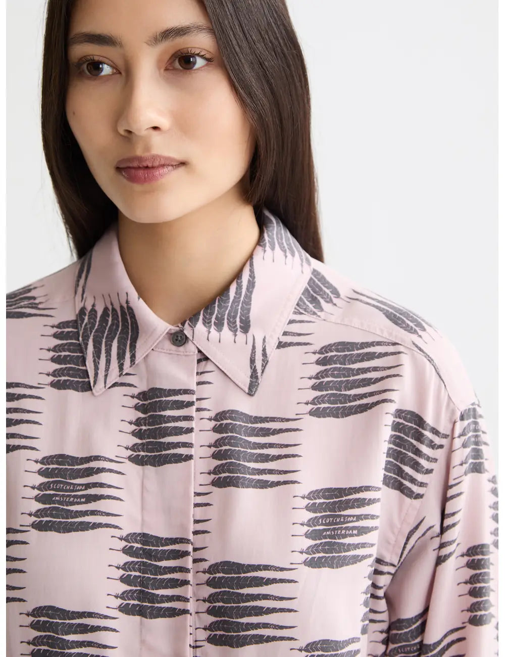 Printed Utility Shirt close-up on model showing fit and detail by Scotch & Soda