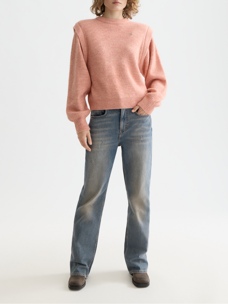 Shoulder detail crew neck pullover