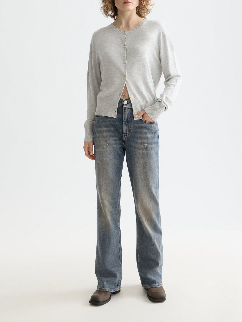 Crew neck relaxed cardigan