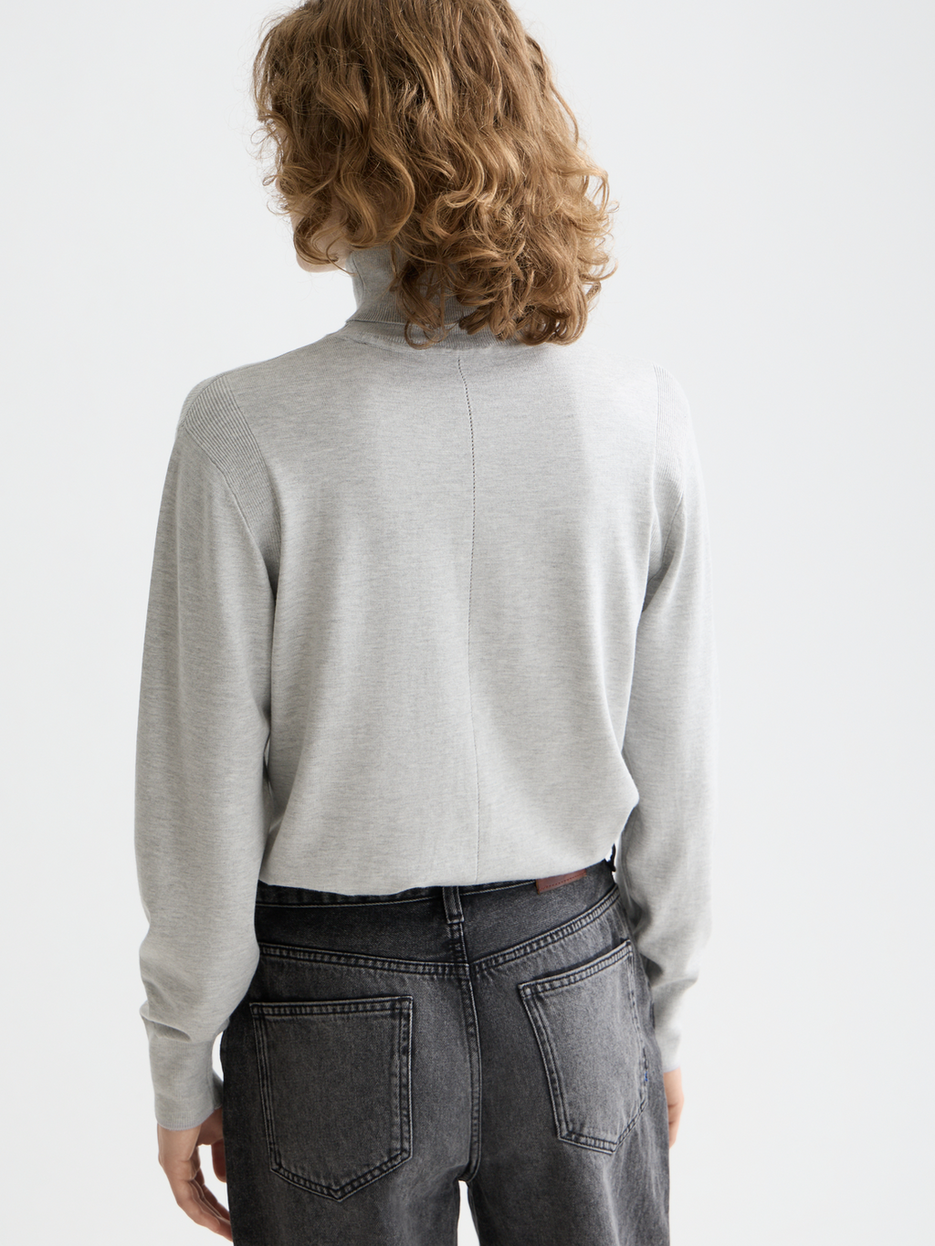 Essentials Roll Neck Pullover