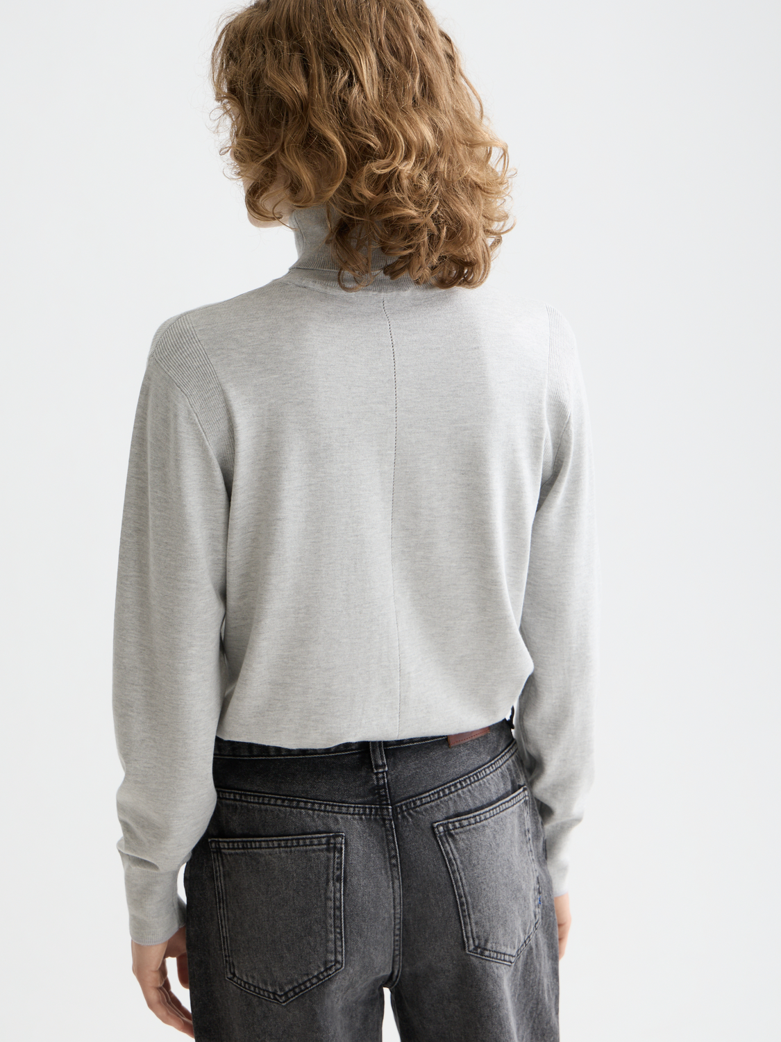 Essentials Roll Neck Pullover