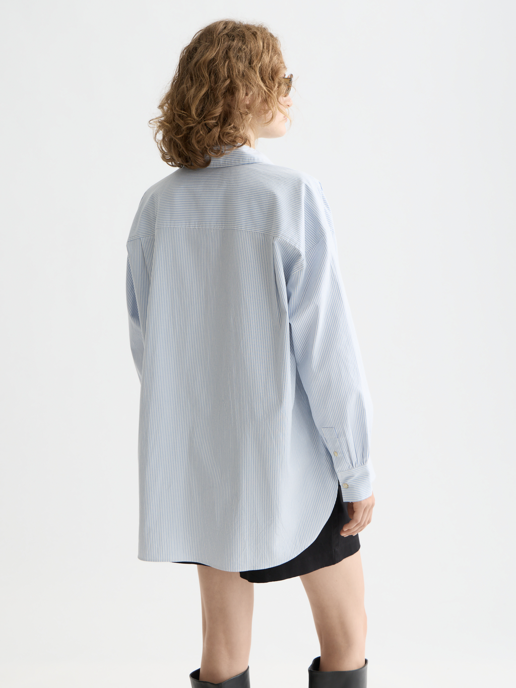 Essentials GIRLFRIEND OXFORD STRIPES SHIRT