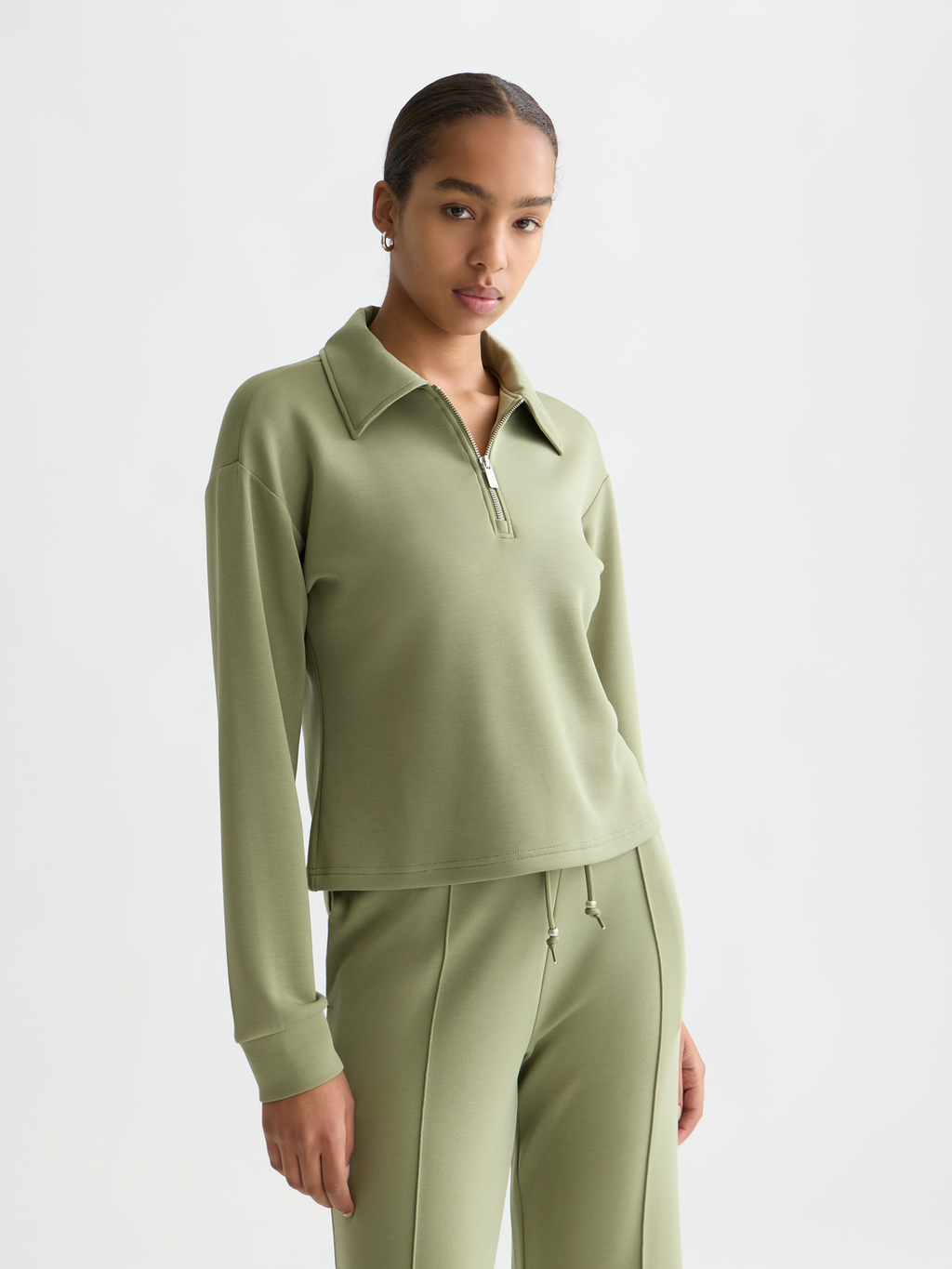 Zip-up sweatshirt