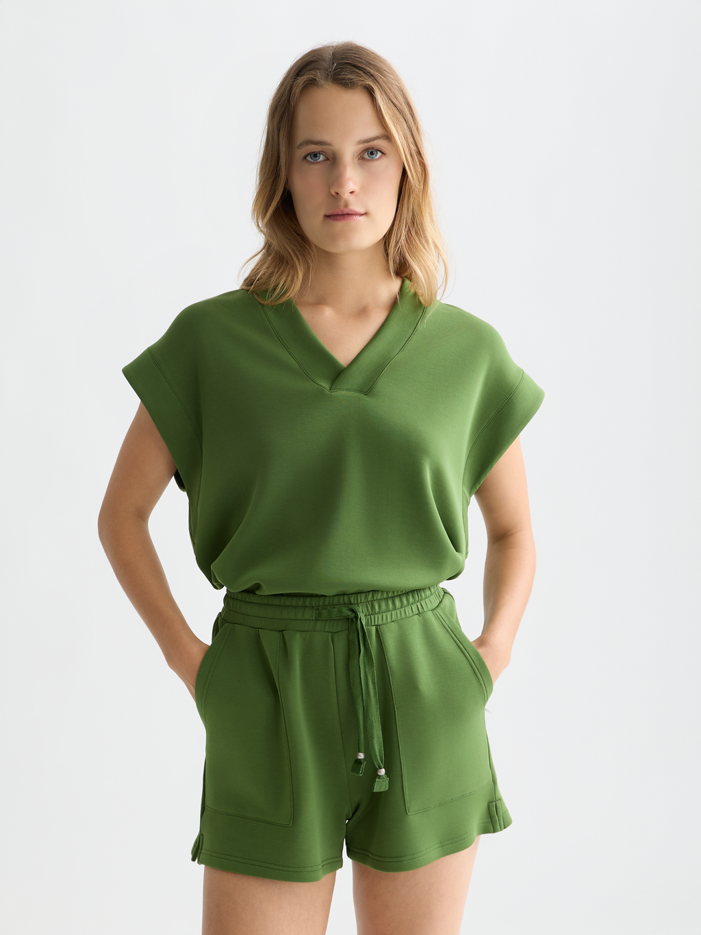 Tencel V-neck short sleeve sweatshirt