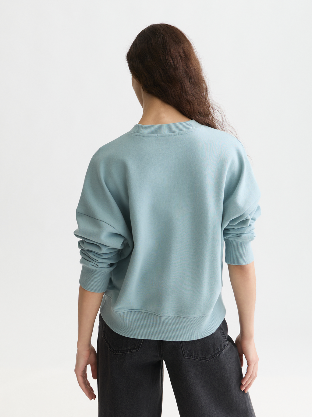 Embroidered logo relaxed sweatshirt