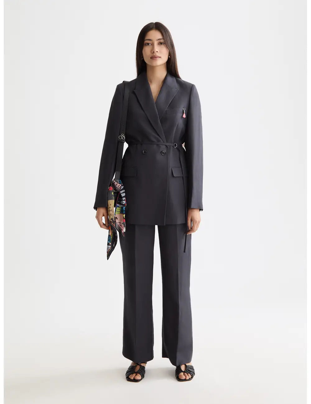 Drapey Blazer Charcoal full model shot showing overall fit by Scotch & Soda