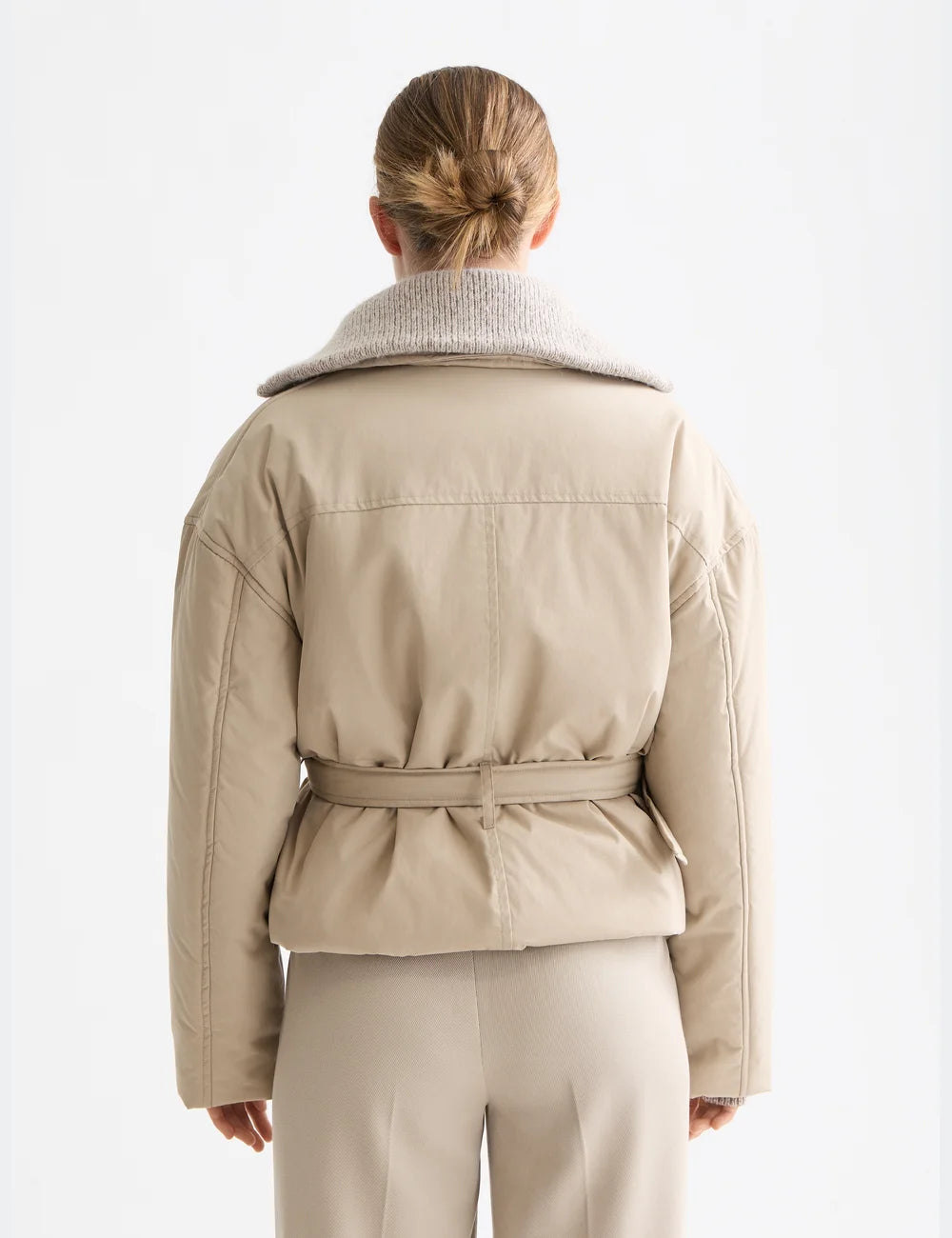 Padded Poplin Trench detail shot showing fabric and craftsmanship by Scotch & Soda