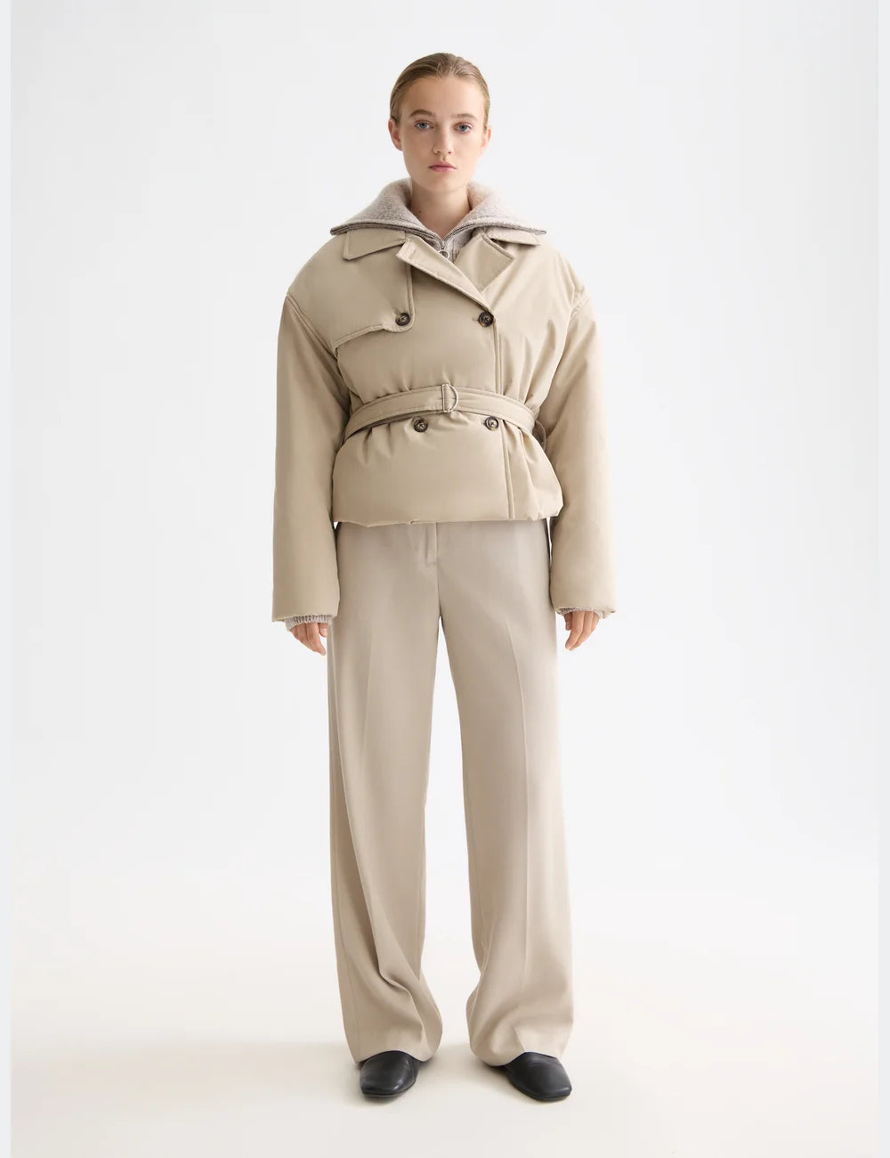 Padded Poplin Trench full model shot showing overall fit by Scotch & Soda
