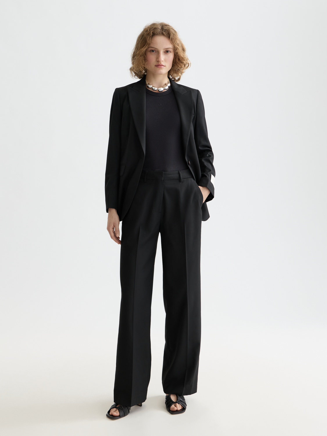 Essentials fitted blazer