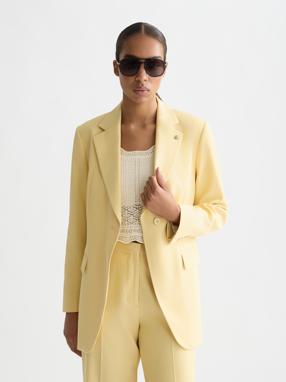 Relaxed single breasted blazer