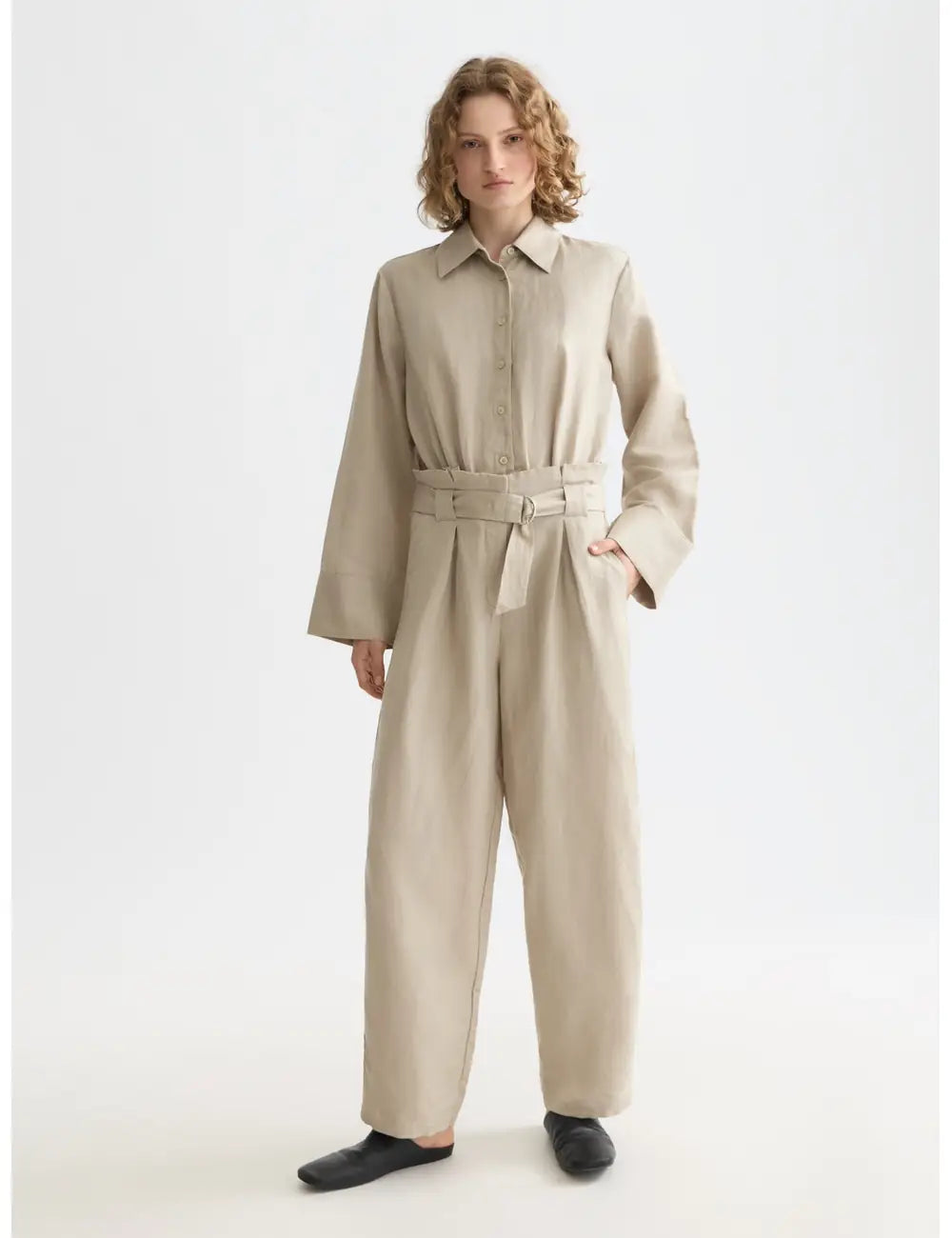 Daisy Jumpsuit Plaza full model shot showing overall fit by Scotch & Soda
