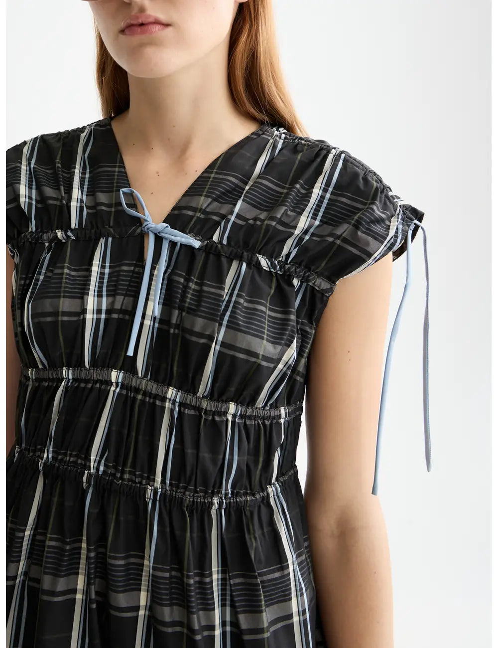 Gathered Taffeta Dress close-up on model showing fit and detail by Scotch & Soda