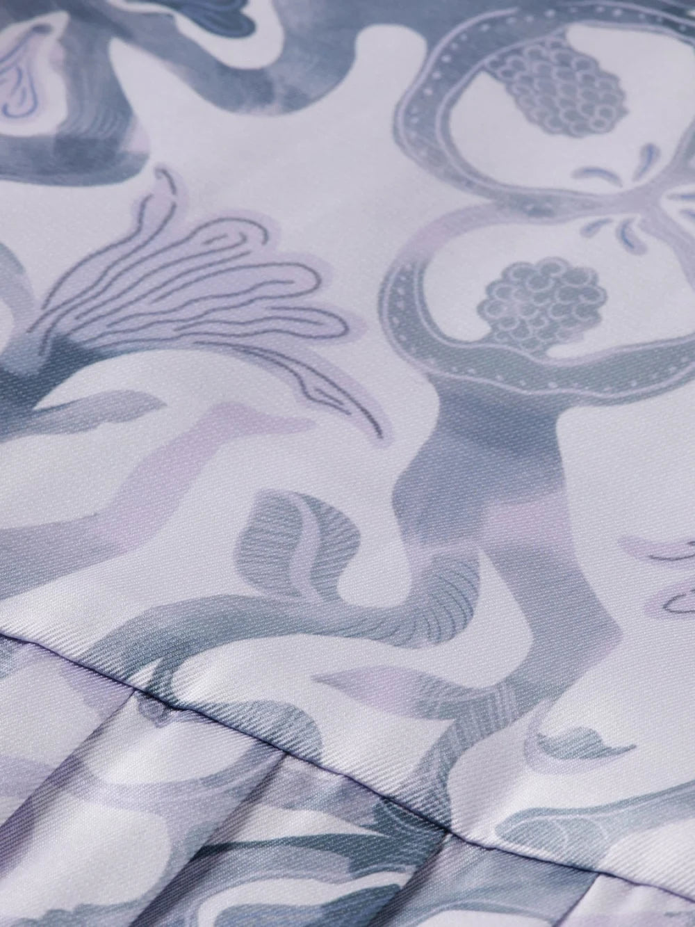 belted-shirt-midi-dress-with-pleated-hem detail shot by Scotch & Soda