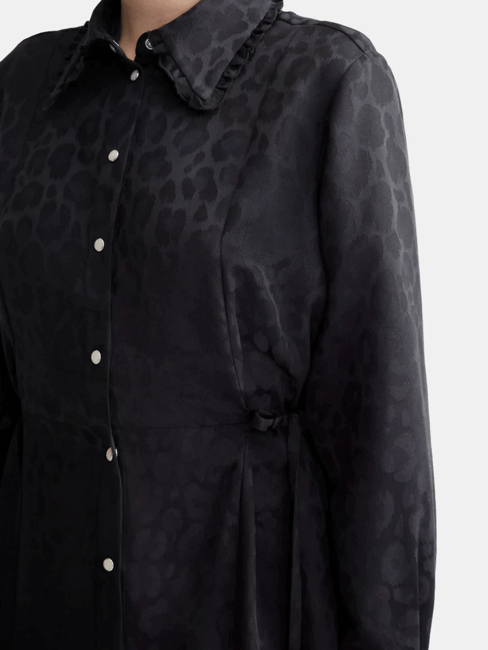 midi-shirt-dress-with-tied-waist-and-ruffles detail shot by Scotch & Soda