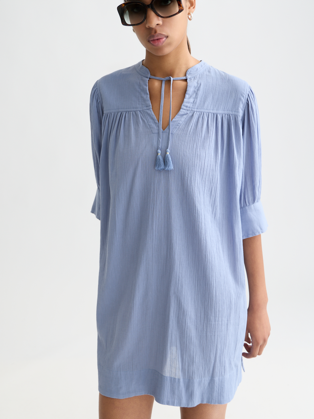 Mini gathered sleeve dress