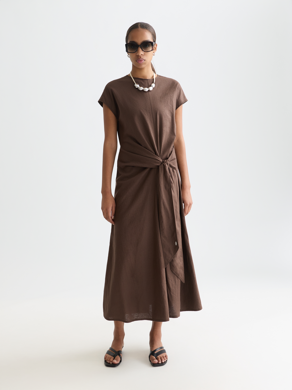 Relaxed linen blend tie dress