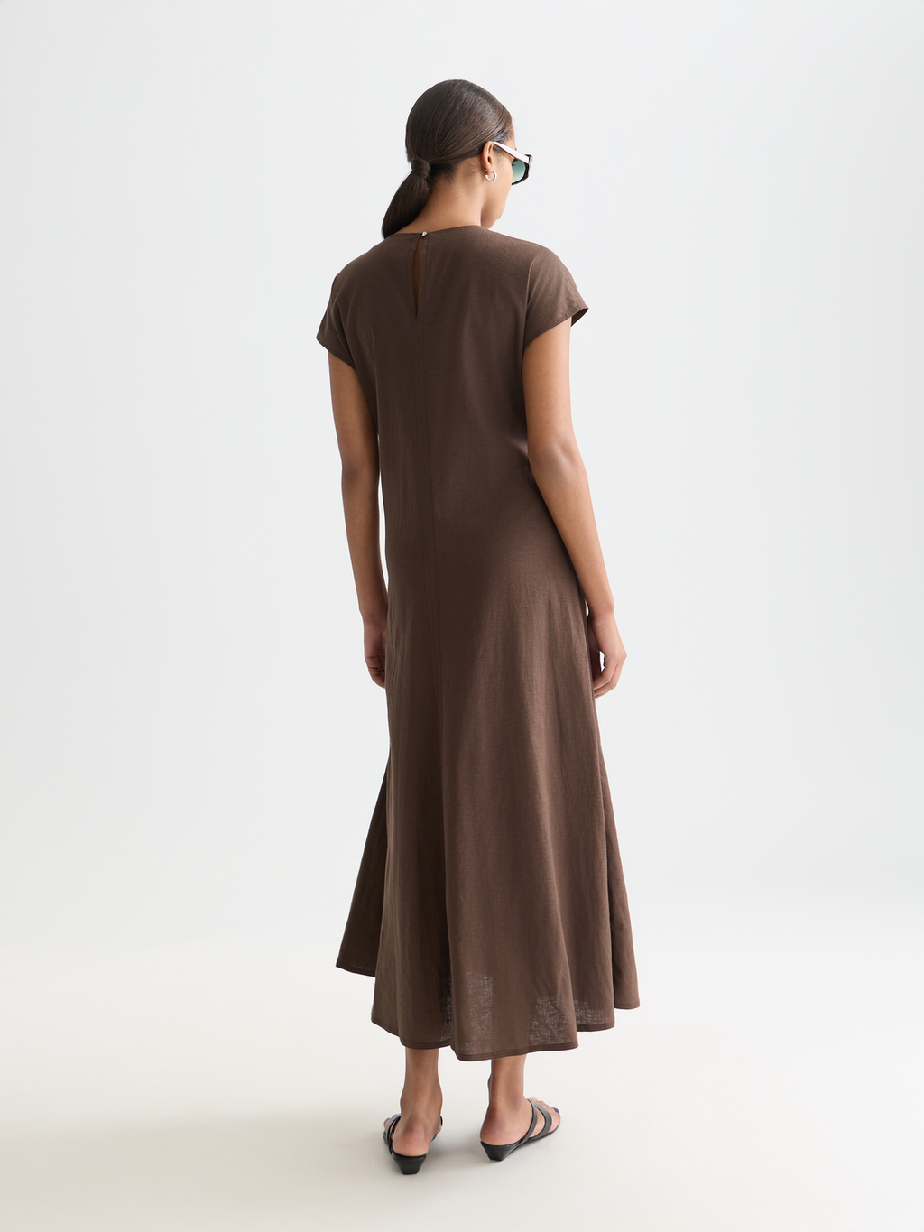 Relaxed linen blend tie dress