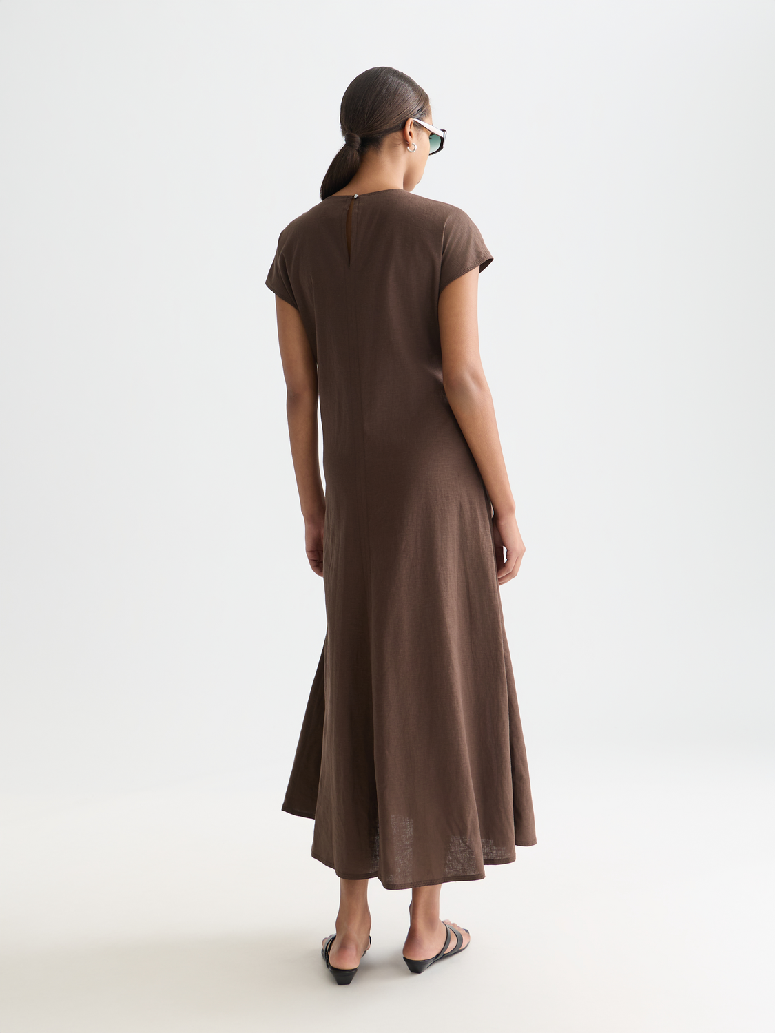Relaxed linen blend tie dress