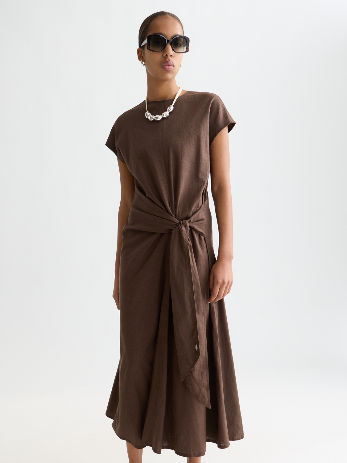 Relaxed linen blend tie dress