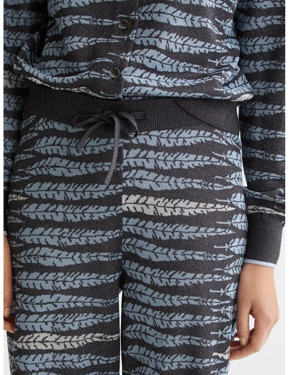 Lurex Jacquard Trousers detail view by Scotch & Soda