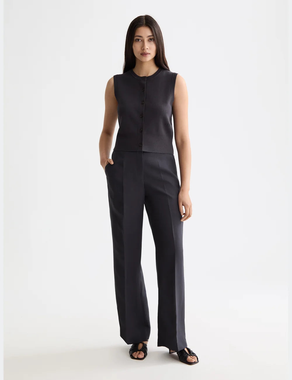 Wide Leg Drapey Pant full model shot showing overall fit by Scotch & Soda