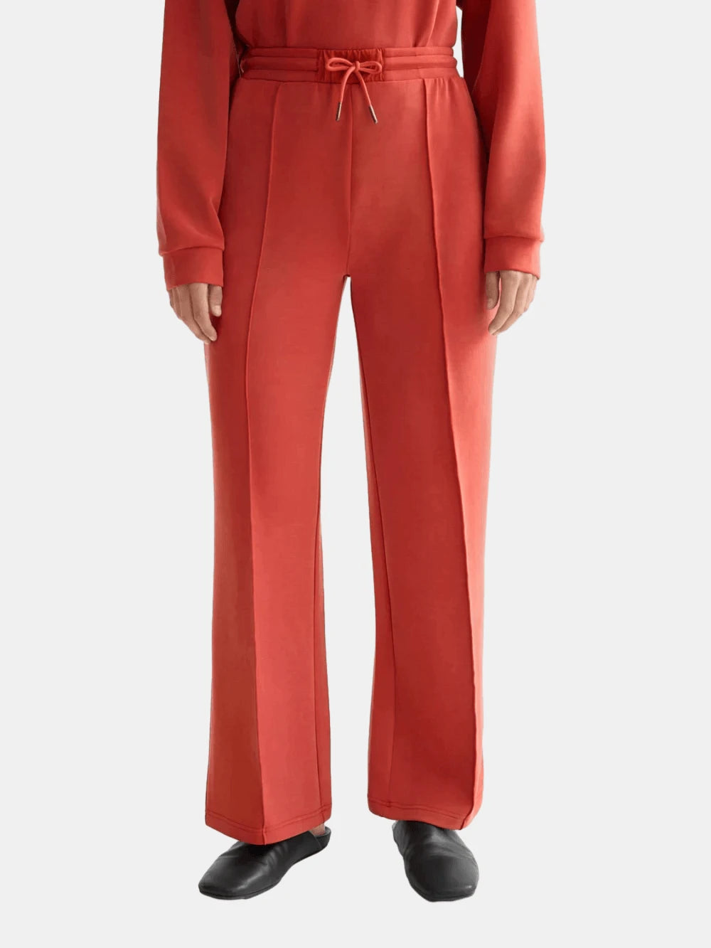 tencel-sweatpants side view by Scotch & Soda