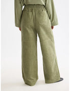 High Rise Wide Leg detail shot showing fabric and craftsmanship by Scotch & Soda