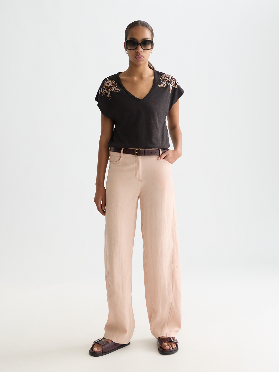 Lotus Twill high rise barrel leg pants