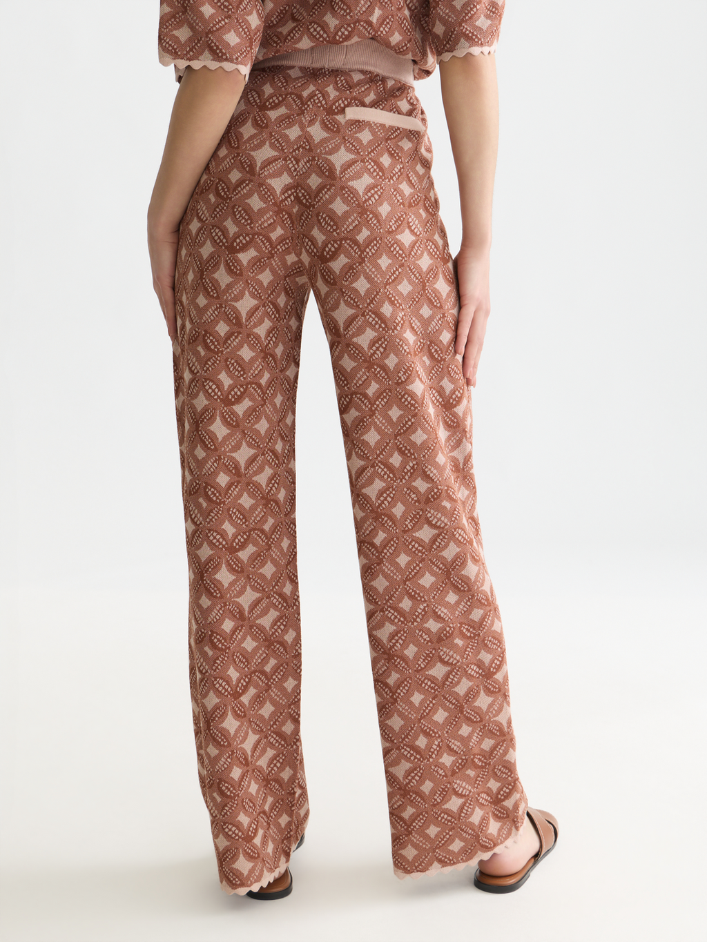 Jacquard knitted relaxed trousers