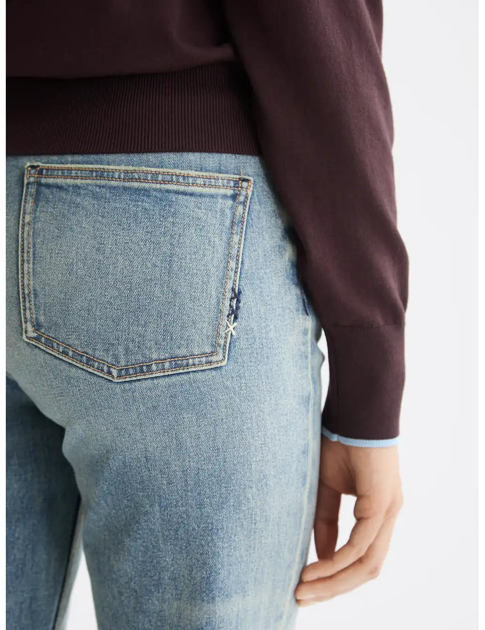 Sky Straight Jeans detail shot showing fabric and craftsmanship by Scotch & Soda