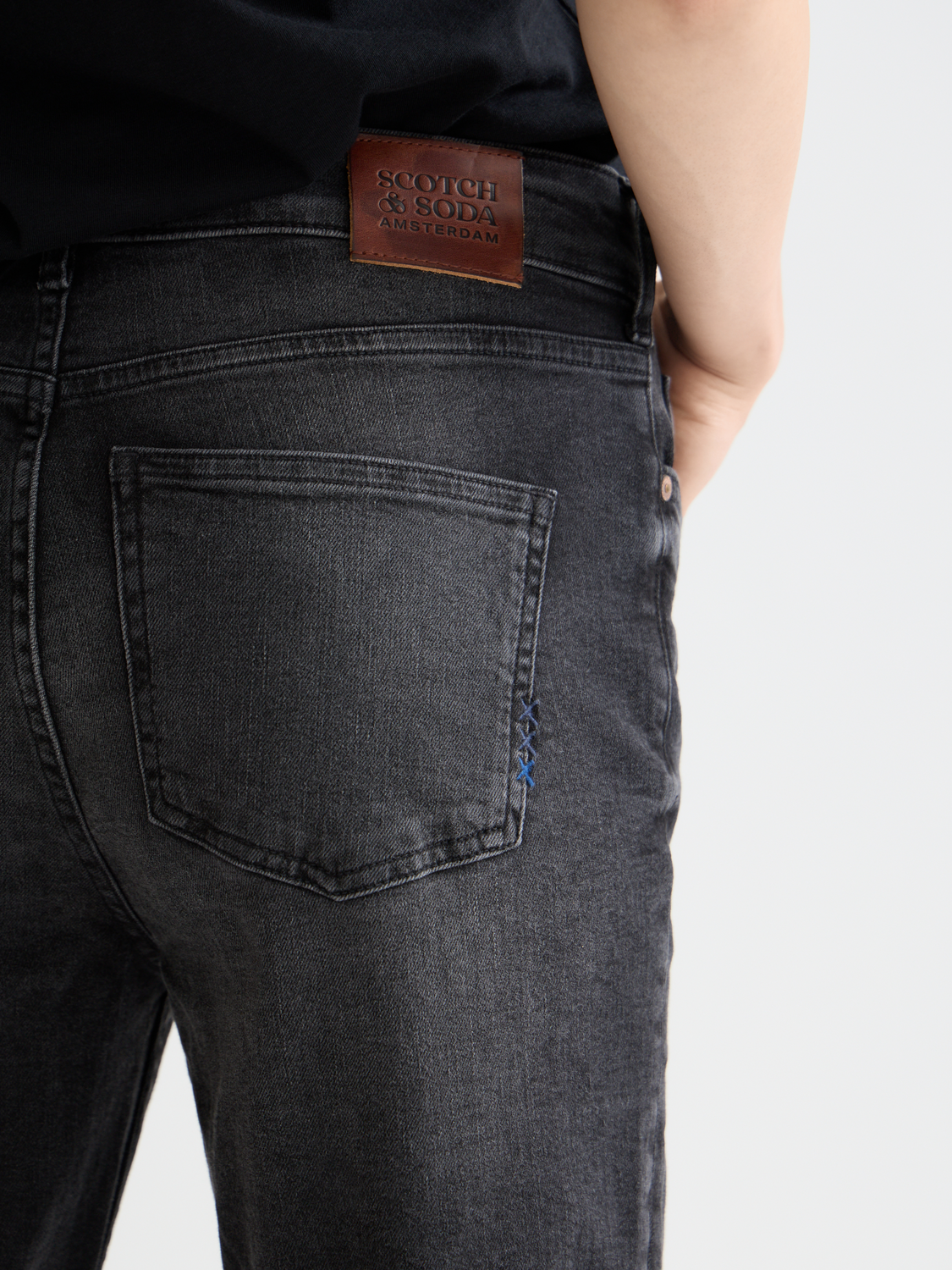 Essentials the sky straight denim