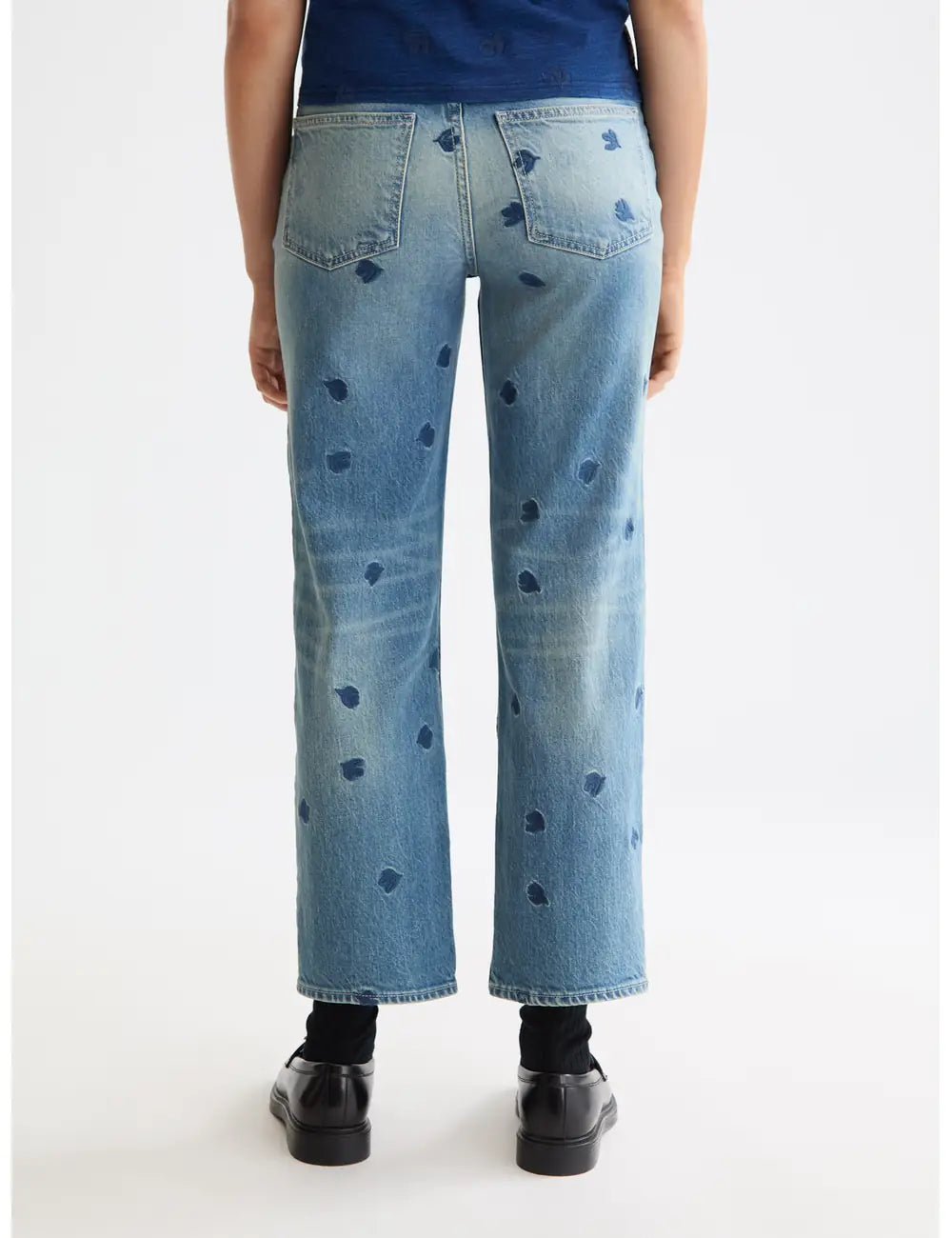 Sky Straight Jeans detail shot showing fabric and craftsmanship by Scotch & Soda