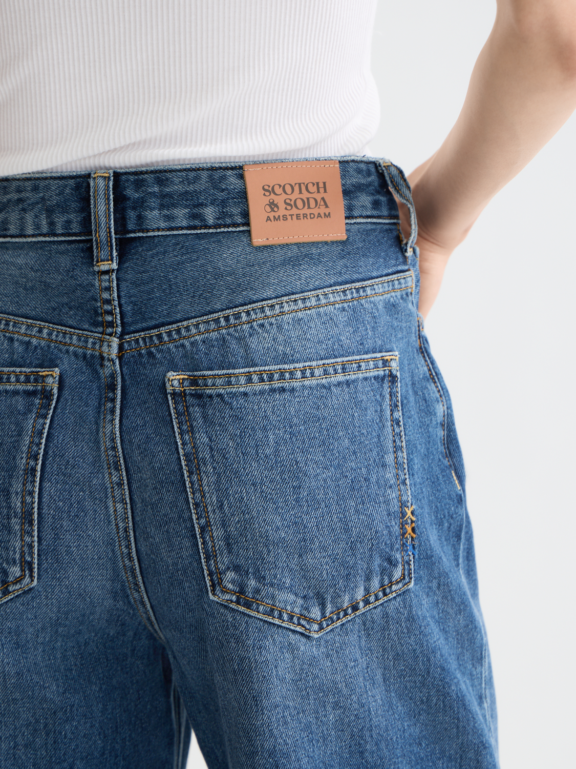 Ripple straight denim