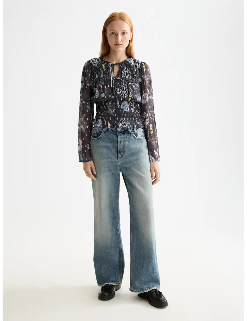 Deep Loose Jeans full model shot showing overall fit by Scotch & Soda