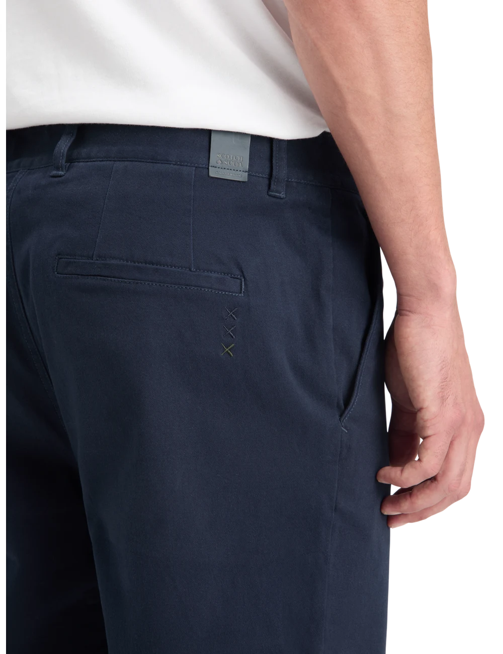 Drift Cotton Chino detail view by Scotch & Soda